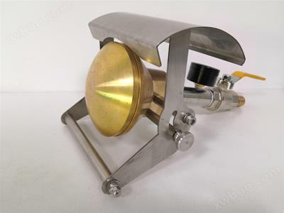 手(shou)持花(hua)灑頭