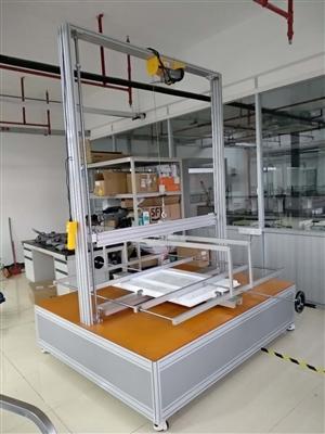 懸掛燈(deng)具(ju)扭轉(zhuan)試驗(yan) DMS